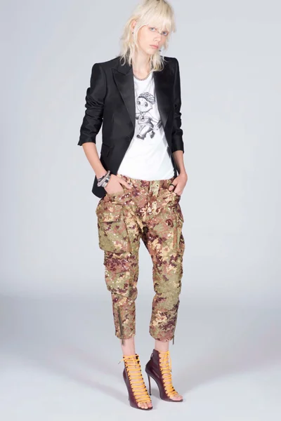 Look 28